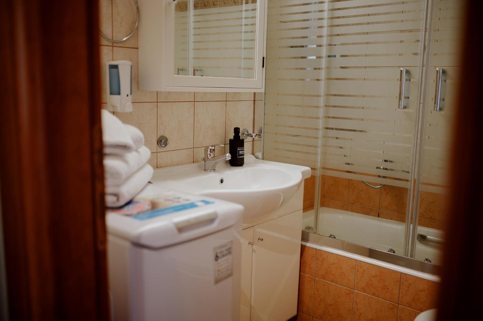 Cozy & Relaxing Apartments-Agia Paraskevi Атина Екстериор снимка